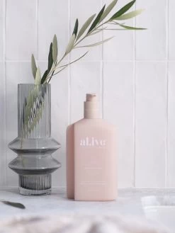 Applewood & Goji Berry Wash & Lotion DUO + Tray -Homewares Shop al ive applewoodgoji lifestyle 3 1