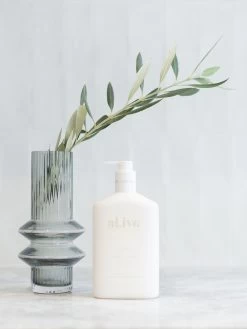 Mango & Lychee Wash & Lotion DUO + Tray -Homewares Shop al ive mangolychee lifestyle 5 2