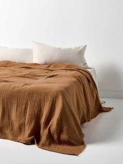 Crinkle Bed Cover - Pecan