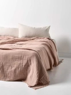 Crinkle Bed Cover - Pink Clay
