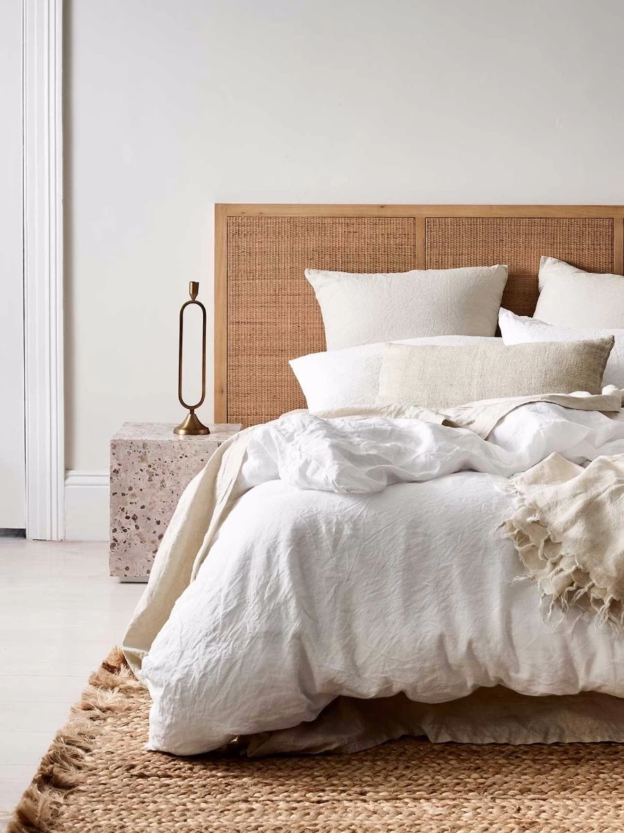 Emile Pure Linen Standard Pillowcase - Marshmallow 4 Emile Pure Linen Standard Pillowcase - Marshmallow - Image 2