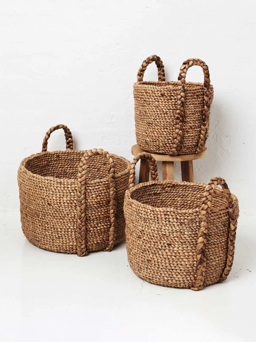 Ruhi Waterhyacinth Plaited Handle Basket - Medium 4 Ruhi Waterhyacinth Plaited Handle Basket - Medium - Image 2
