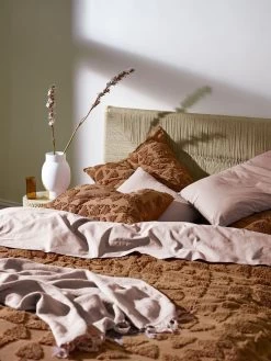 Maya Quilt Cover - Caramel -Homewares Shop maya bedlinen caramel detail