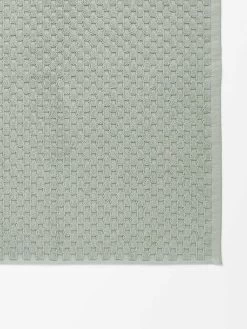 Milos Bath Mat - Sage 6 Milos Bath Mat - Sage -Homewares Shop milos bath mat sage detail