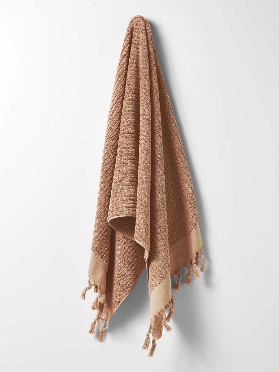 Paros Rib Bath Towel Set - Clay 5 Paros Rib Bath Towel Set - Clay - Image 3