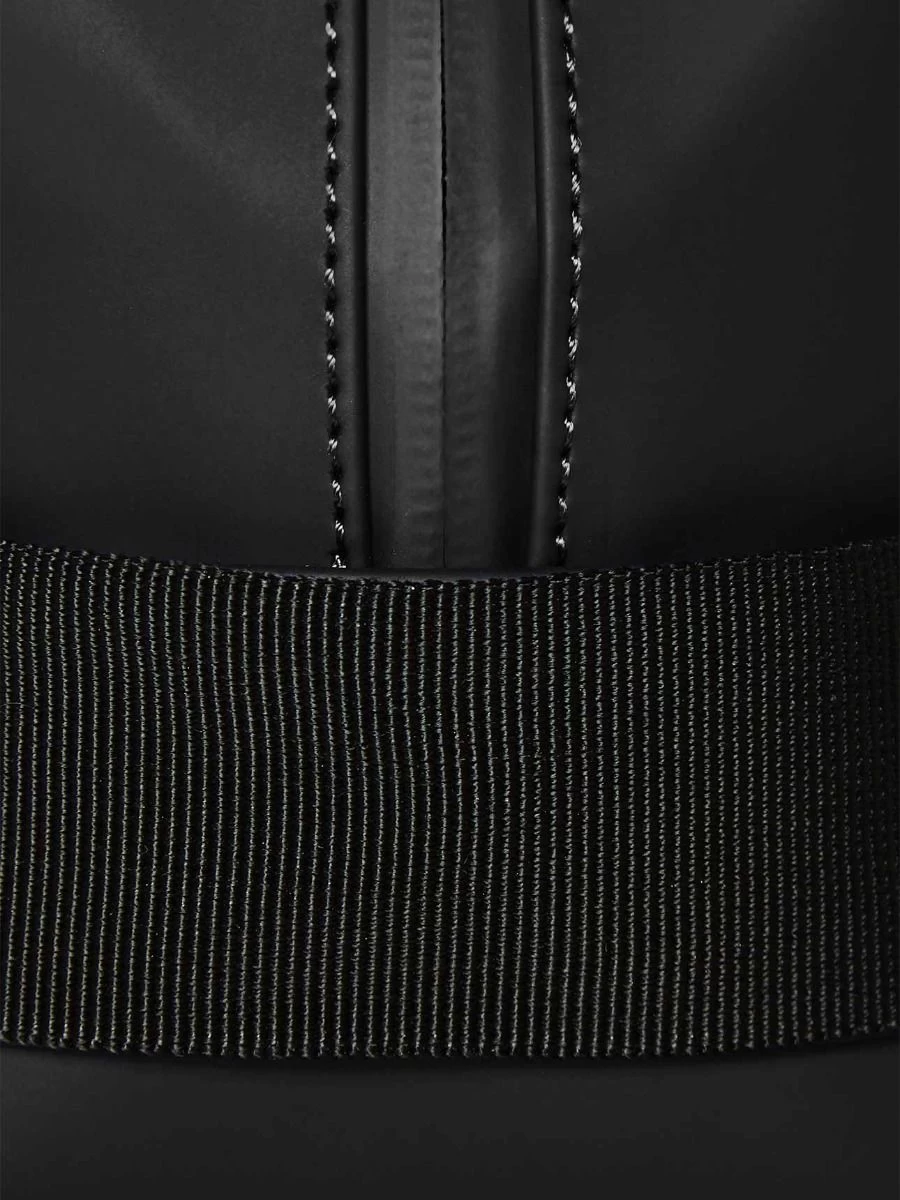 Rains Small Wash Bag - Black 6 Rains Small Wash Bag - Black - Image 4