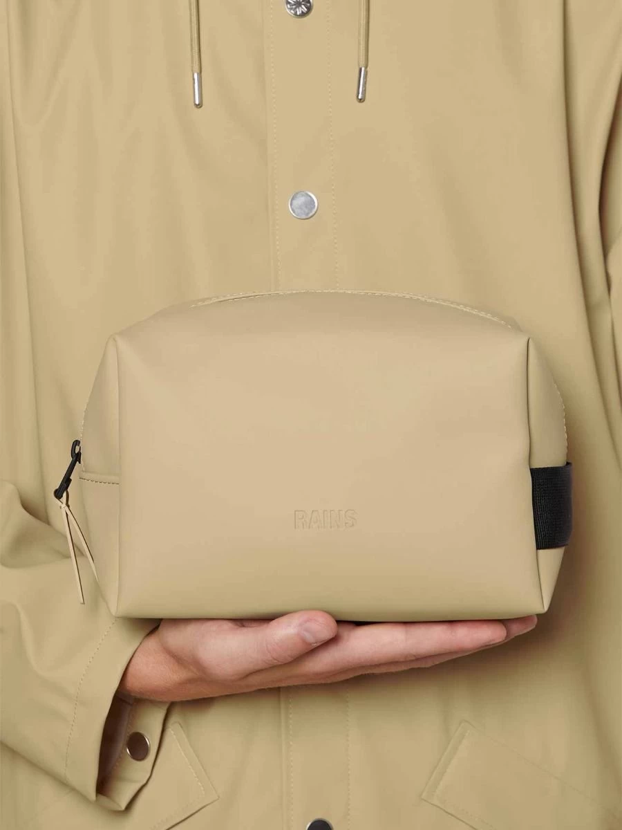 Rains Small Wash Bag - Sand 6 Rains Small Wash Bag - Sand - Image 4