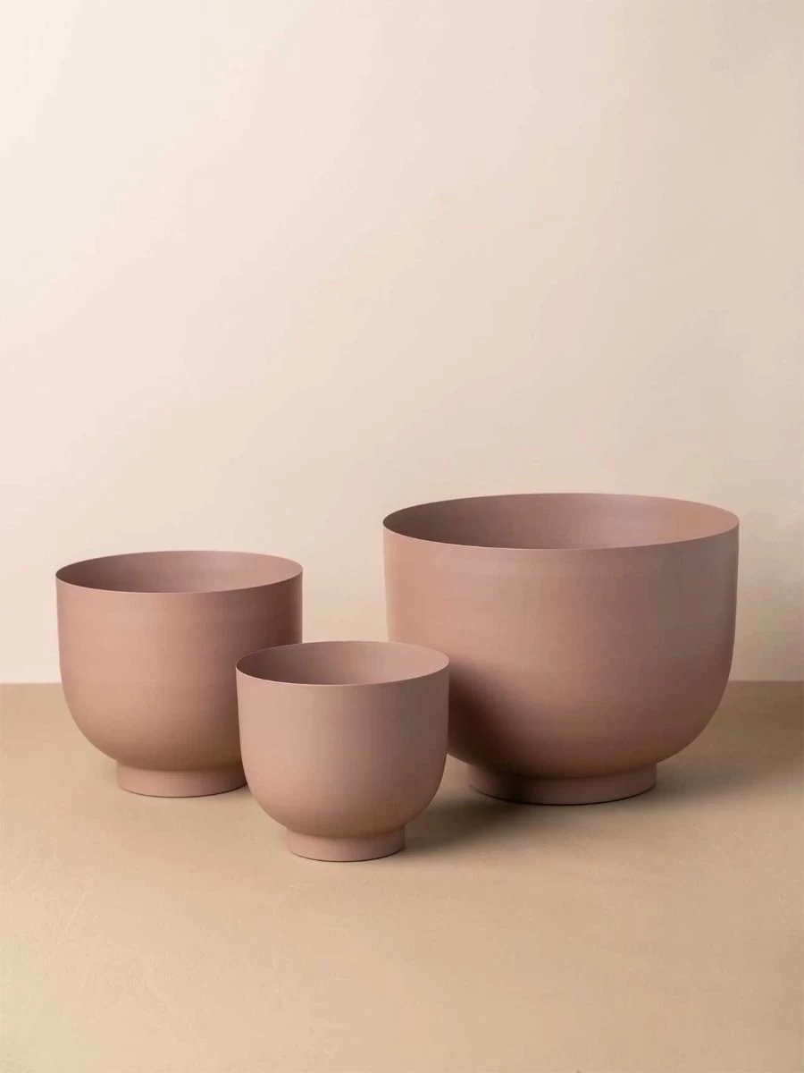 Yaamur Medium Planter - Pink Clay 4 Yaamur Medium Planter - Pink Clay - Image 2