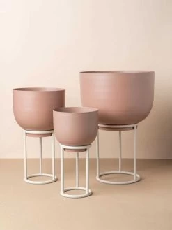 Yaamur Medium Planter - Pink Clay 7 Yaamur Medium Planter - Pink Clay -Homewares Shop saarde yaamur planters guava 2 1