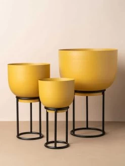 Yaamur Large Plant Stand - Black -Homewares Shop saarde yaamur planters saffron 2 3